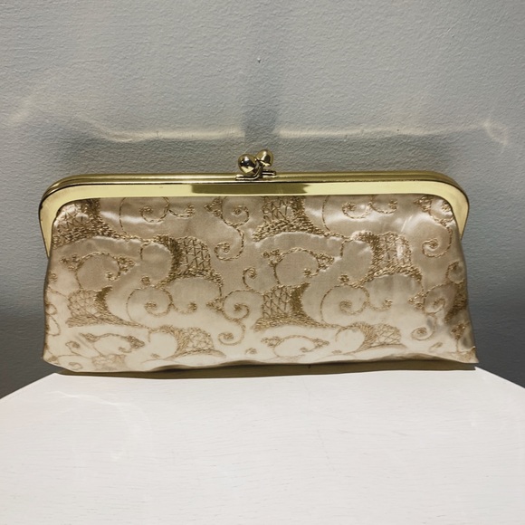 SOLD🚫RARE Vintage 60s Plastic covered Silk Clutch - Picture 5 of 7